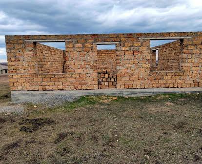 Продам недобудований будинок в Малодолинському