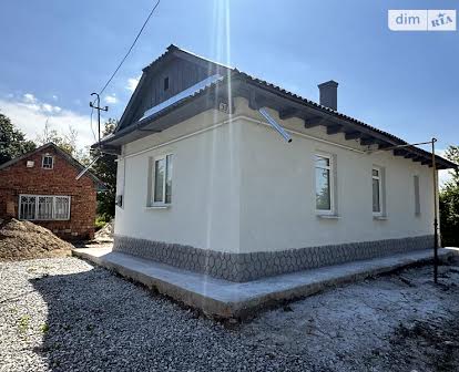 Яремчука улица, 39, Лужаны, Черновицкая 34000.0 USD