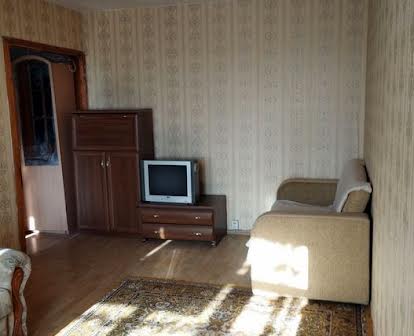 LS8 Продам 1 комнатную квартиру Героев Харькова