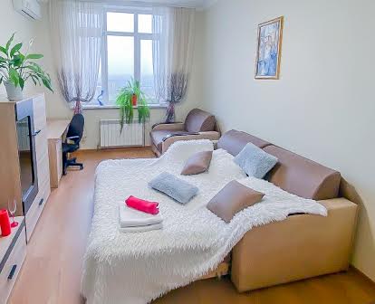 Rent Kiev Apartment 2 min metro Chernihivska