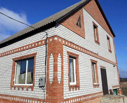 Продам двухэтажный дом в селе Грузское Грузьке 17 км от г Кропивницкий