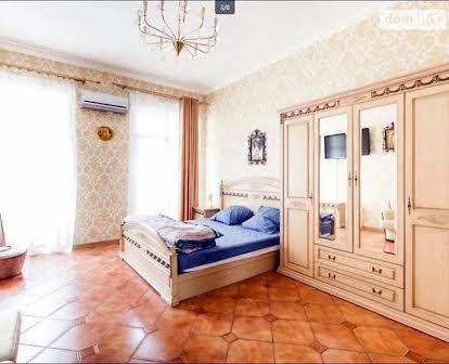 Воронцовский переулок, 6, Центр, Одесса, Одесская 250000.0 USD