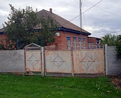 Продам дім смт Градизьк