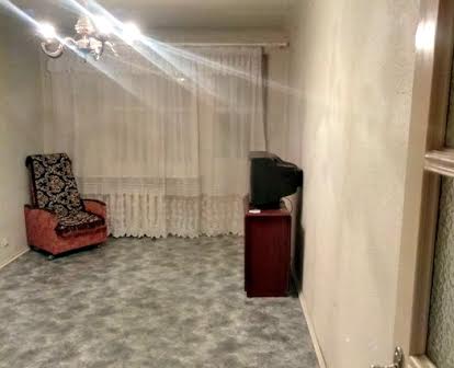 Продам 1-комнатную изолированную квартиру на Основе