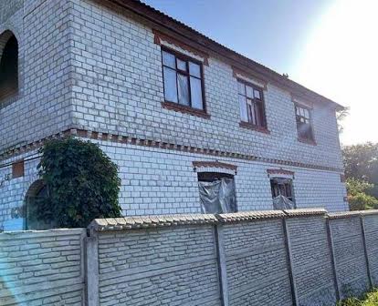 Продам великий цегляний будинок 335 м2 в Бабаях -можлива рострочка