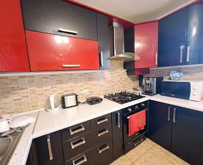 Продаж 3 кімнатної квартири, 90 м.кв., б-р П.Куліша